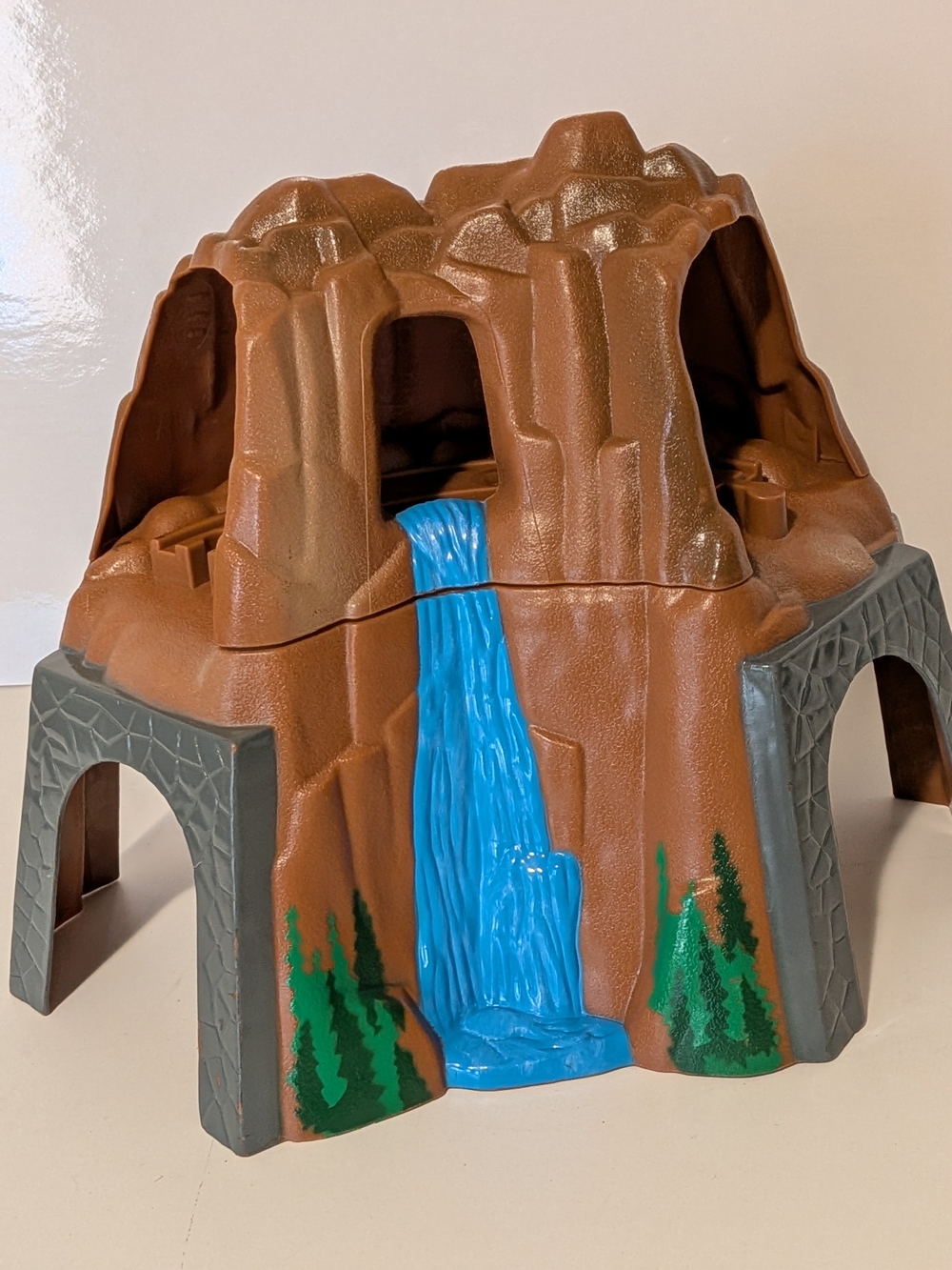 Thomas & Friends Brown and Blue Mountain Waterfall Playset Very Good Condition